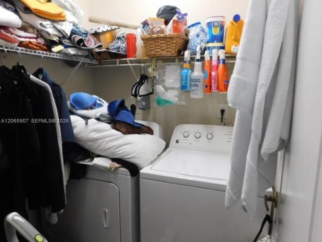 На продажу: $355,000 (3 спален, 2 ванн, 1580 Квадратных фут)