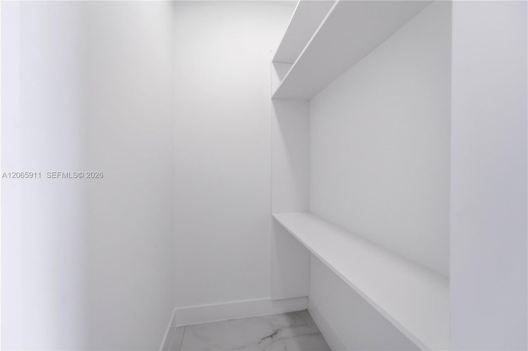 Vendido Recientemente: $335,000 (3 camas, 2 baños, 1616 Pies cuadrados)