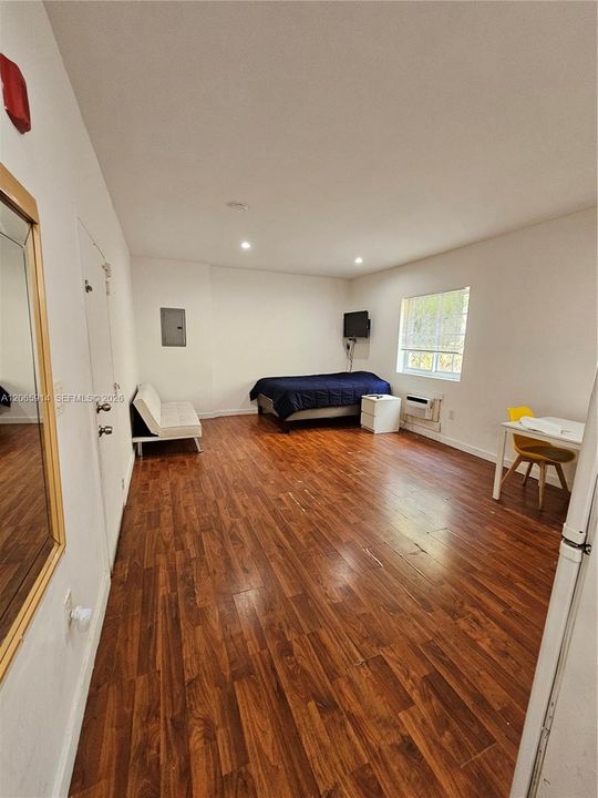 В аренду: $1,490 (0 спален, 1 ванн, 0 Квадратных фут)