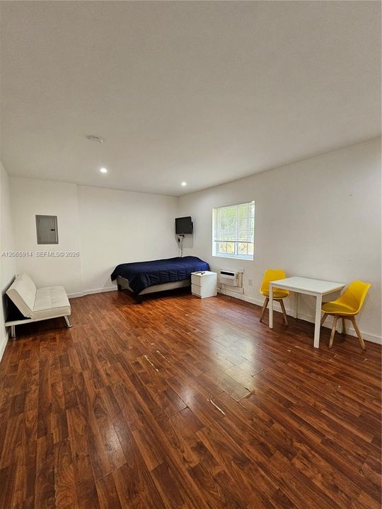 В аренду: $1,490 (0 спален, 1 ванн, 0 Квадратных фут)