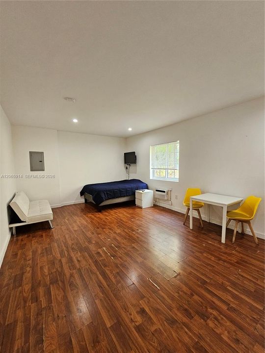 В аренду: $1,490 (0 спален, 1 ванн, 0 Квадратных фут)