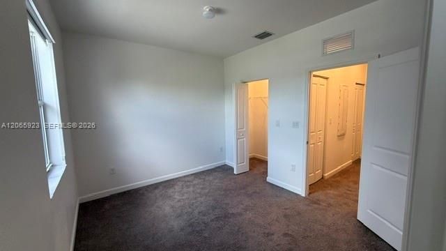 For Sale: $359,000 (3 beds, 3 baths, 1328 Square Feet)