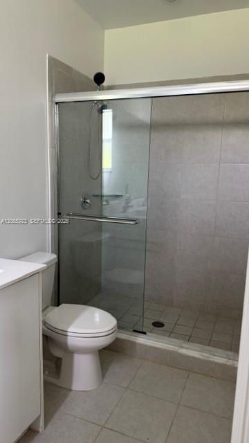 For Sale: $359,000 (3 beds, 3 baths, 1328 Square Feet)