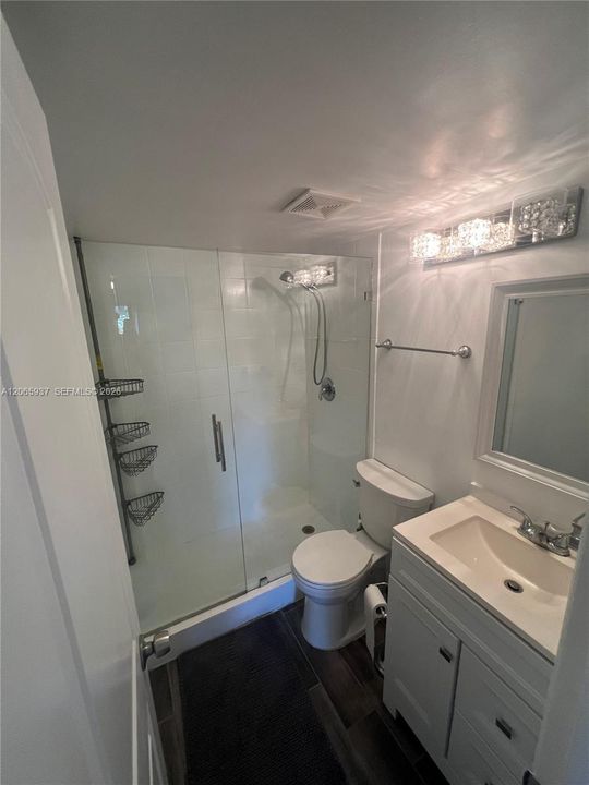 For Rent: $2,300 (2 beds, 2 baths, 777 Square Feet)