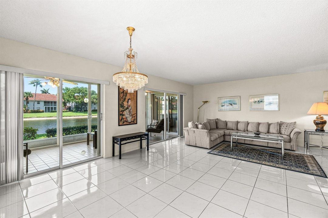 009-7408LakeMeadowWay-101-BoyntonBeach-F