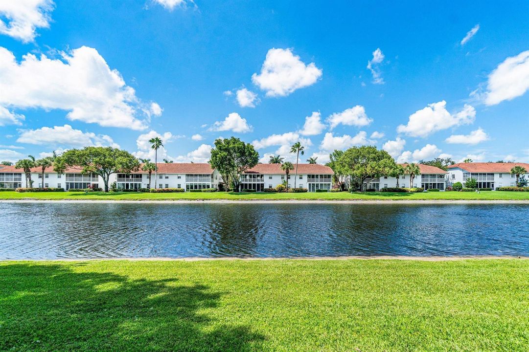 038-7408LakeMeadowWay-101-BoyntonBeach-F