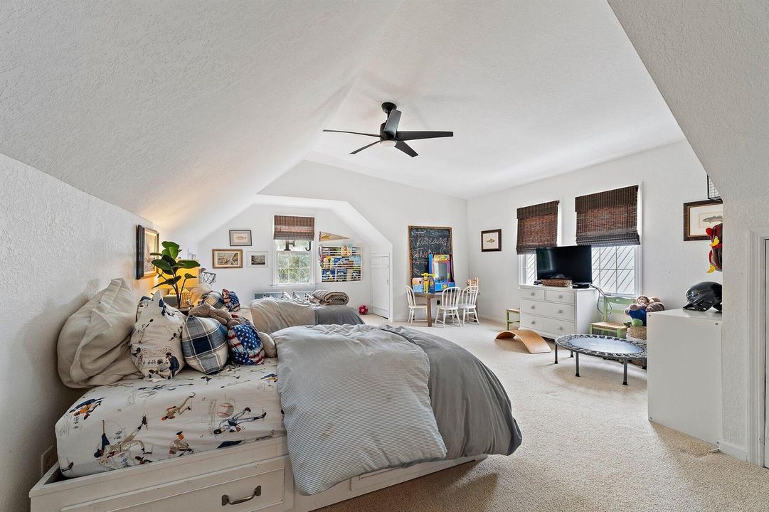 080-4600SWCountryPl-PalmCity-SMALL