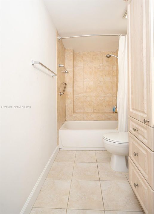 Activo con contrato: $234,900 (1 camas, 1 baños, 810 Pies cuadrados)