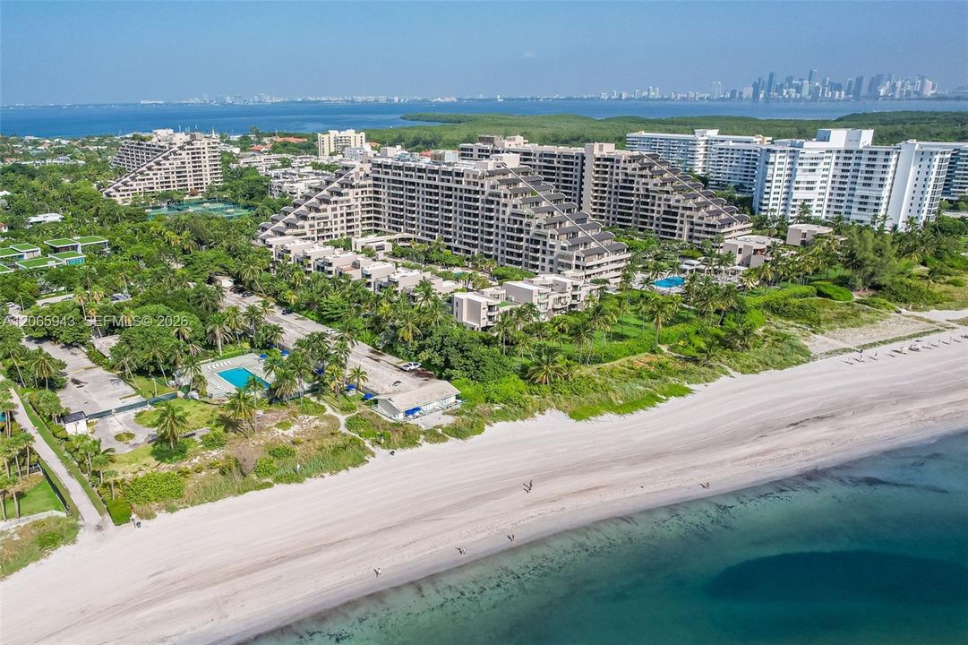 В аренду: $12,000 (2 спален, 2 ванн, 1547 Квадратных фут)