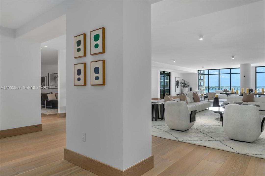 En Venta: $36,250,000 (5 camas, 6 baños, 7630 Pies cuadrados)