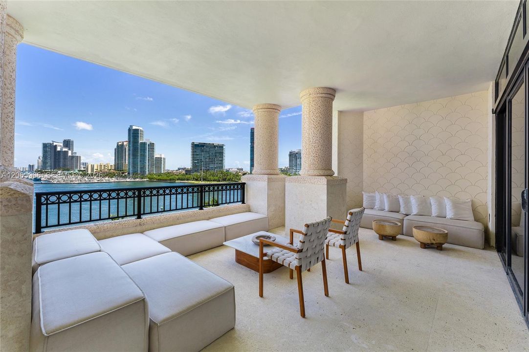 En Venta: $36,250,000 (5 camas, 6 baños, 7630 Pies cuadrados)
