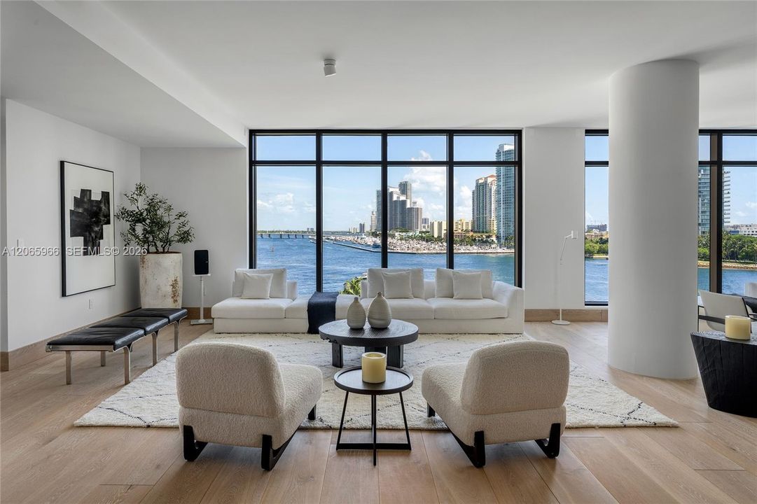 En Venta: $36,250,000 (5 camas, 6 baños, 7630 Pies cuadrados)
