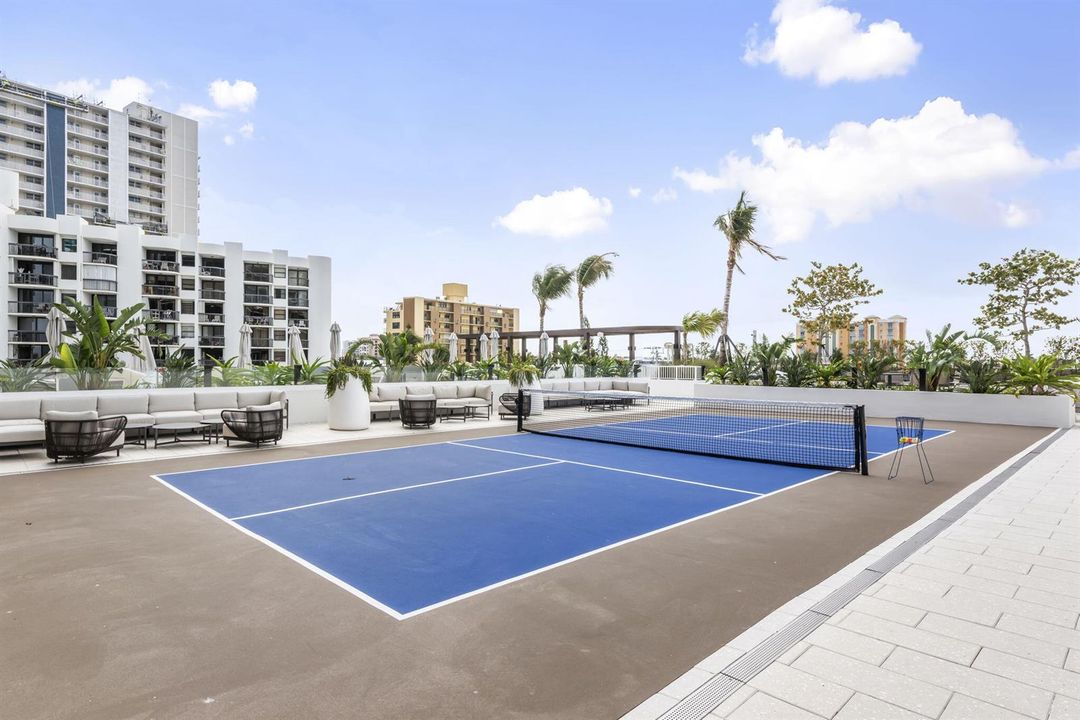 Pickleball Court & Gas Grills