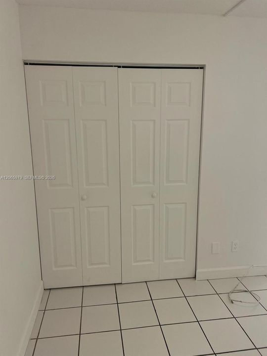 For Rent: $1,900 (2 beds, 2 baths, 820 Square Feet)
