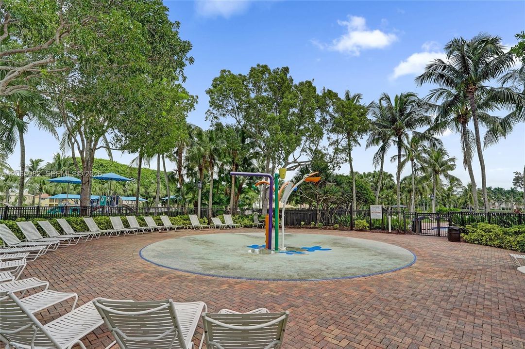 For Sale: $729,000 (4 beds, 2 baths, 2661 Square Feet)