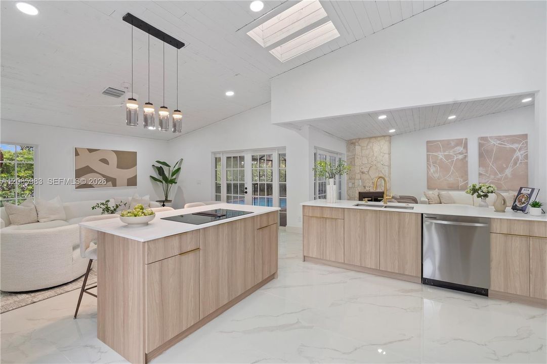 For Sale: $789,900 (4 beds, 2 baths, 2403 Square Feet)