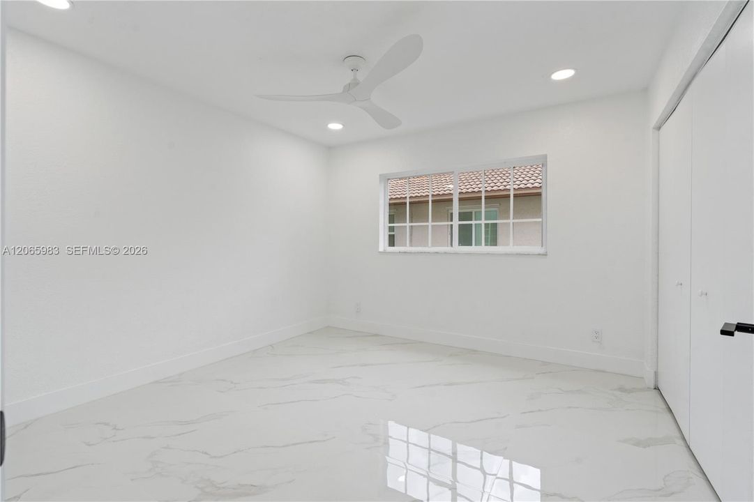 For Sale: $789,900 (4 beds, 2 baths, 2403 Square Feet)