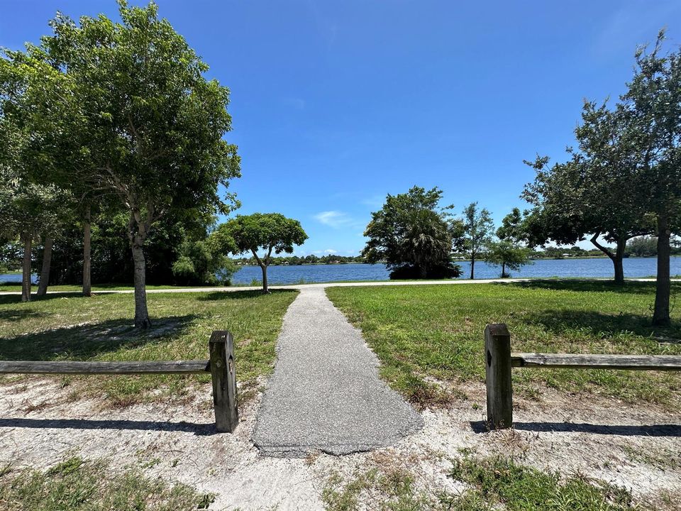Lake Osborne 10