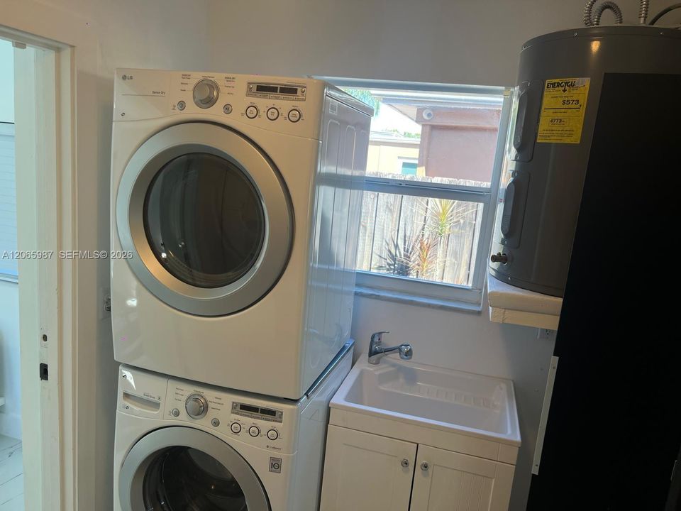 For Rent: $7,000 (3 beds, 2 baths, 0 Square Feet)