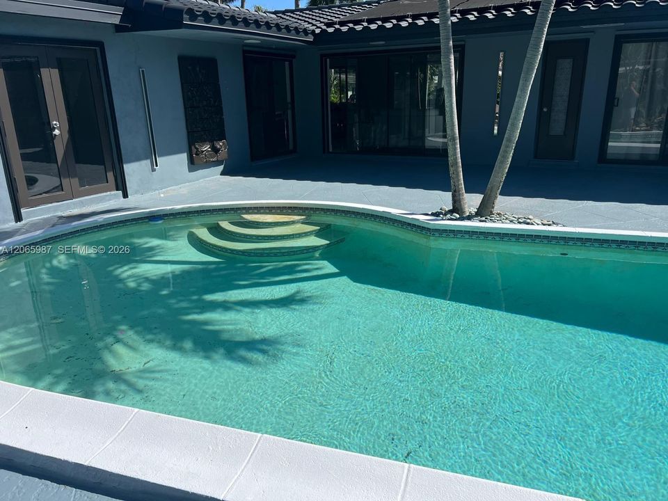 For Rent: $7,000 (3 beds, 2 baths, 0 Square Feet)