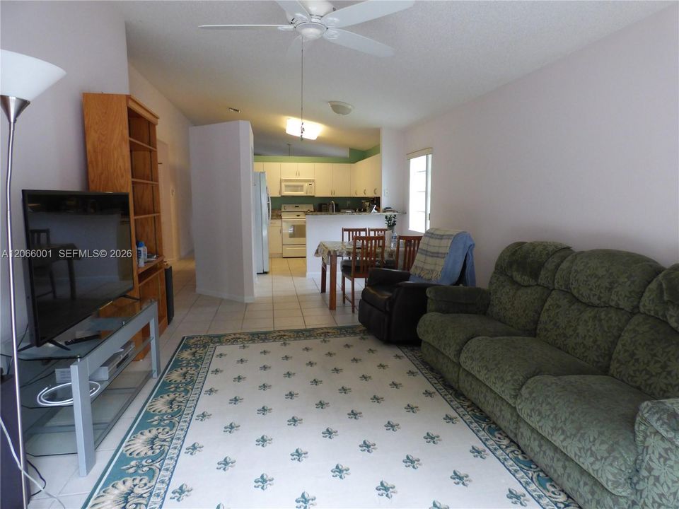 For Sale: $645,000 (3 beds, 2 baths, 1663 Square Feet)