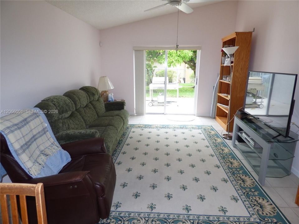 For Sale: $645,000 (3 beds, 2 baths, 1663 Square Feet)