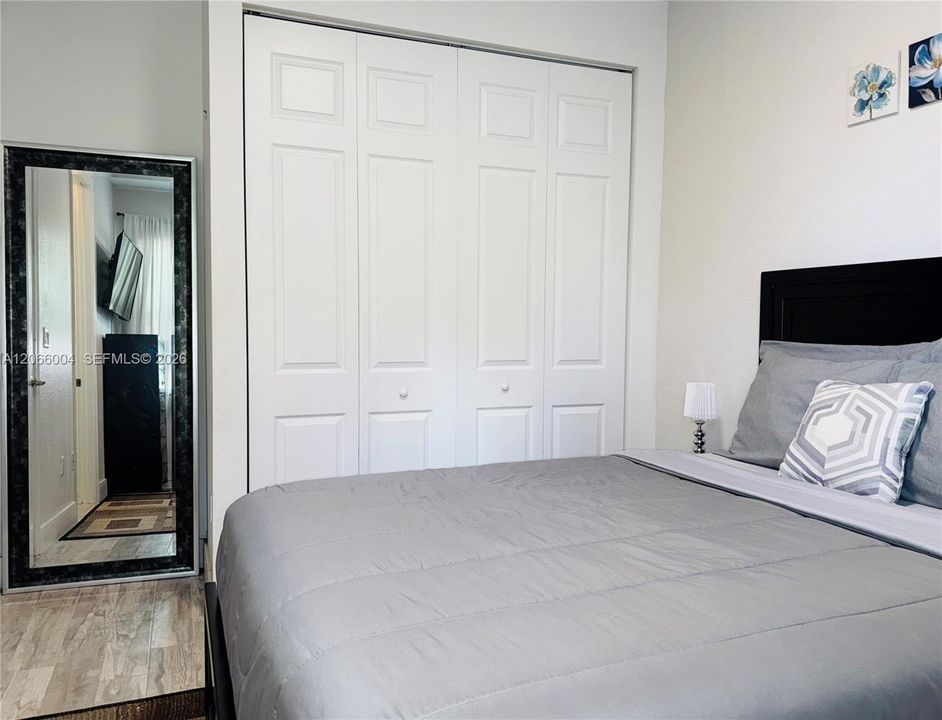 В аренду: $3,300 (3 спален, 3 ванн, 1527 Квадратных фут)