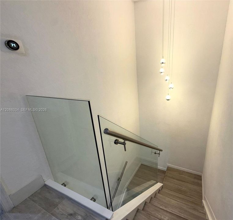 В аренду: $3,300 (3 спален, 3 ванн, 1527 Квадратных фут)