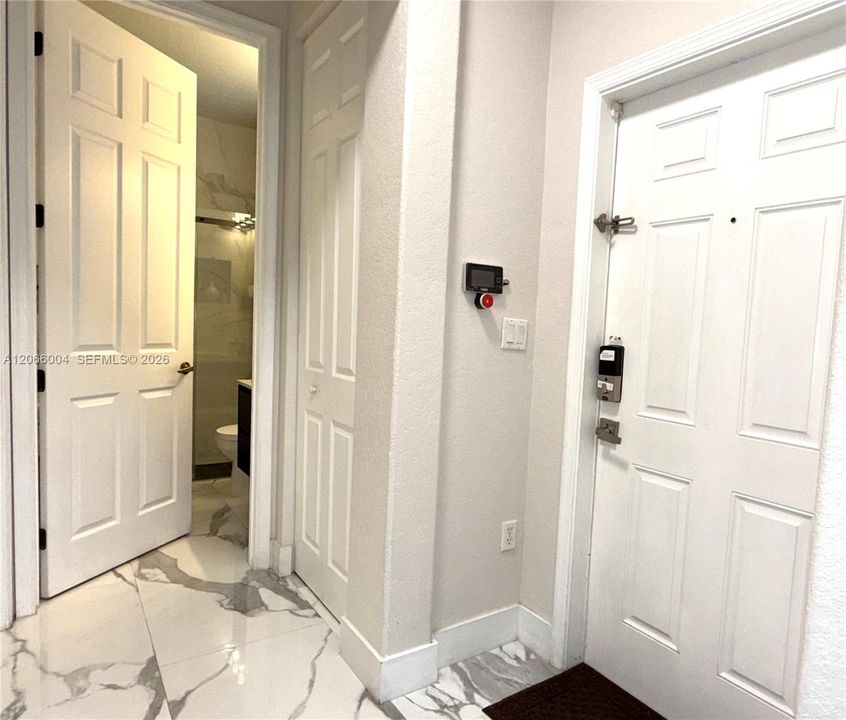 В аренду: $3,300 (3 спален, 3 ванн, 1527 Квадратных фут)