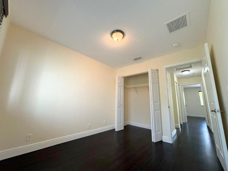 3118 Coral Ridge Dr_022