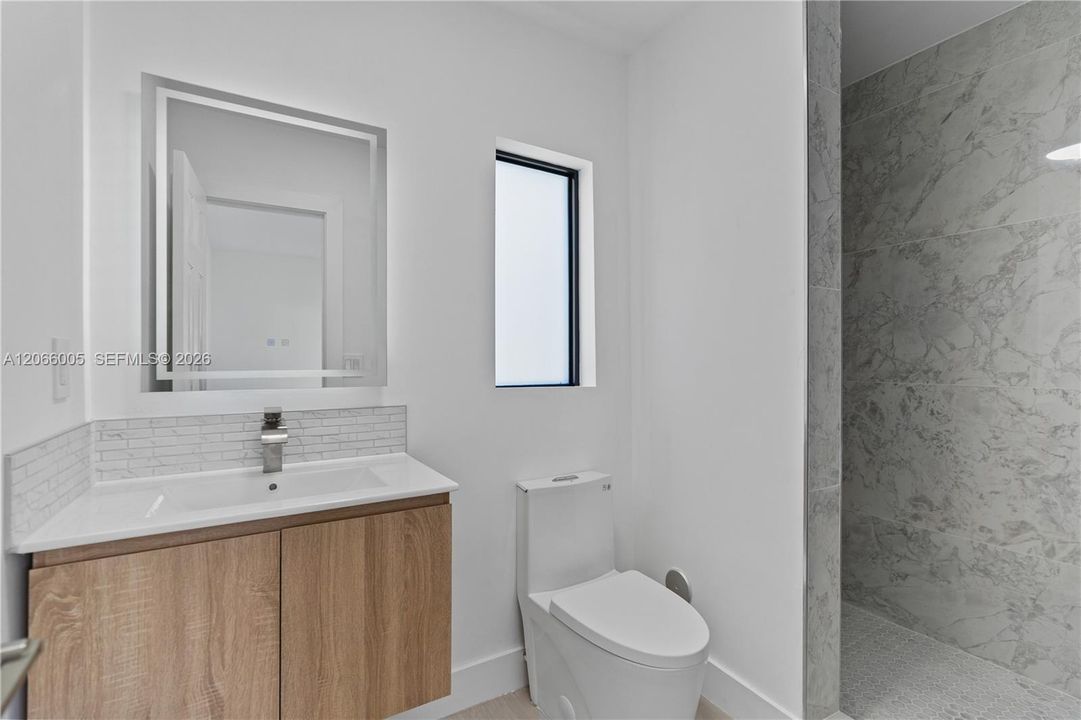 For Sale: $559,900 (3 beds, 2 baths, 1412 Square Feet)