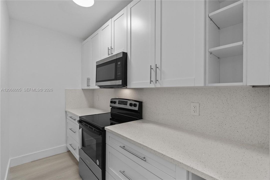 For Sale: $559,900 (3 beds, 2 baths, 1412 Square Feet)