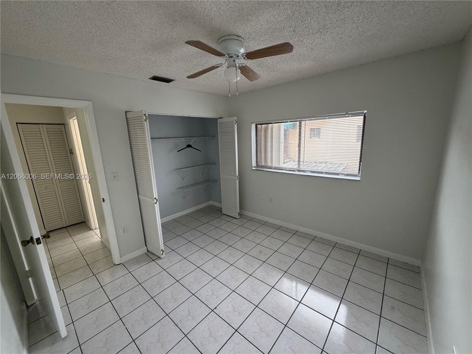 В аренду: $2,350 (2 спален, 2 ванн, 925 Квадратных фут)