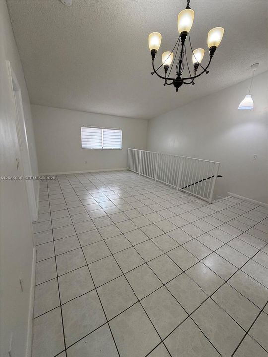 В аренду: $2,350 (2 спален, 2 ванн, 925 Квадратных фут)
