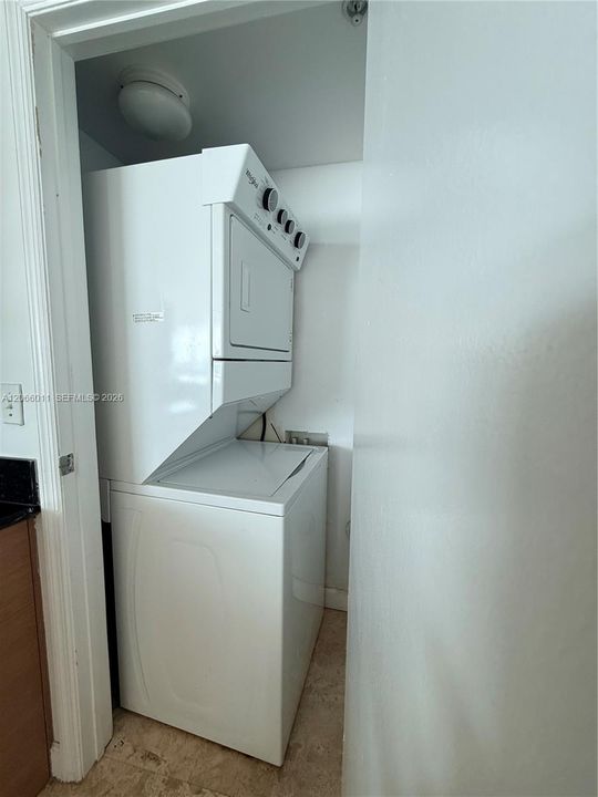 На продажу: $618,000 (2 спален, 2 ванн, 1470 Квадратных фут)