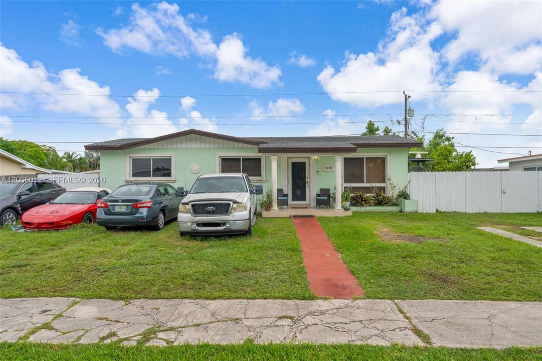 For Sale: $599,000 (3 beds, 1 baths, 1568 Square Feet)