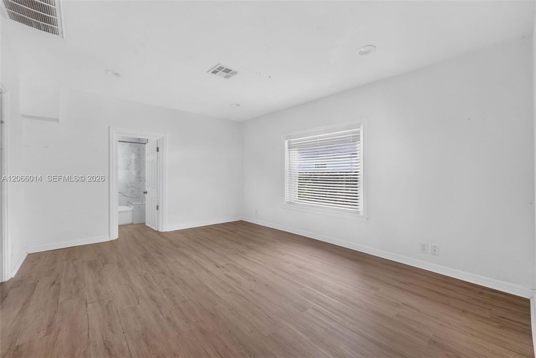 Activo con contrato: $172,000 (2 camas, 1 baños, 665 Pies cuadrados)