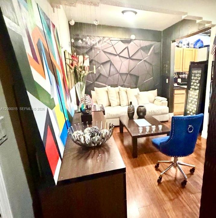 На продажу: $209,990 (1 спален, 1 ванн, 470 Квадратных фут)