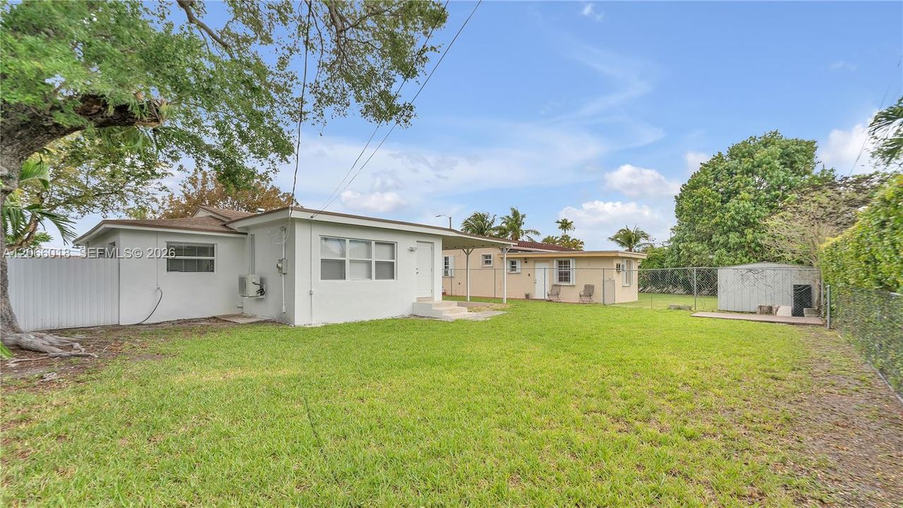 For Sale: $765,000 (3 beds, 2 baths, 1365 Square Feet)