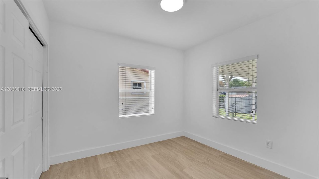 For Sale: $765,000 (3 beds, 2 baths, 1365 Square Feet)