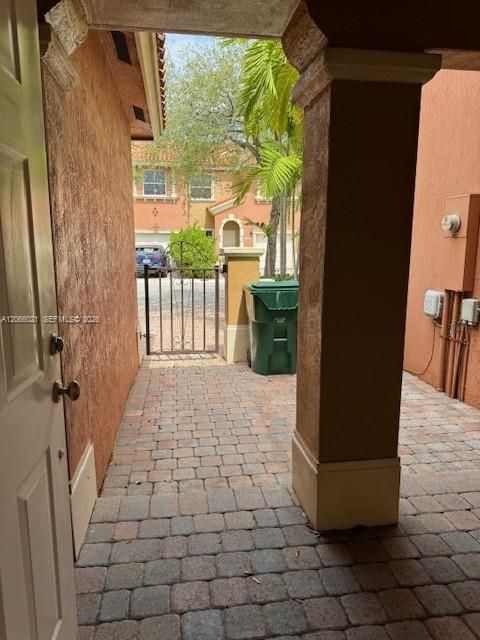 В аренду: $3,150 (2 спален, 2 ванн, 1170 Квадратных фут)
