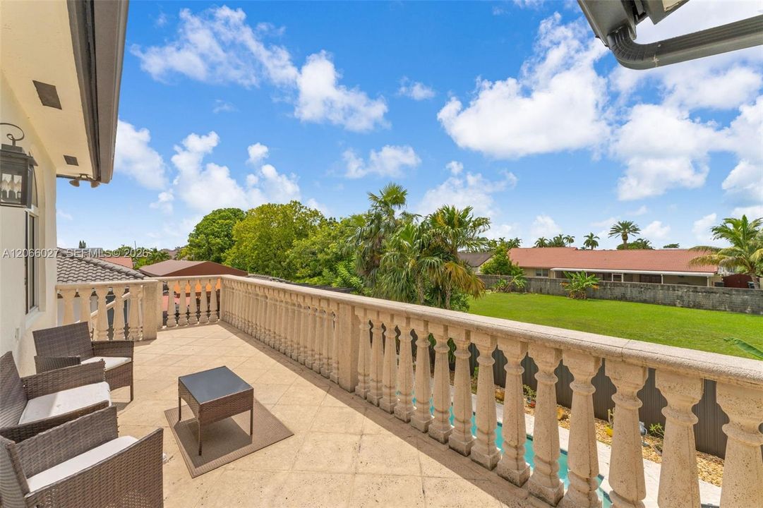 For Sale: $1,500,000 (4 beds, 3 baths, 3176 Square Feet)