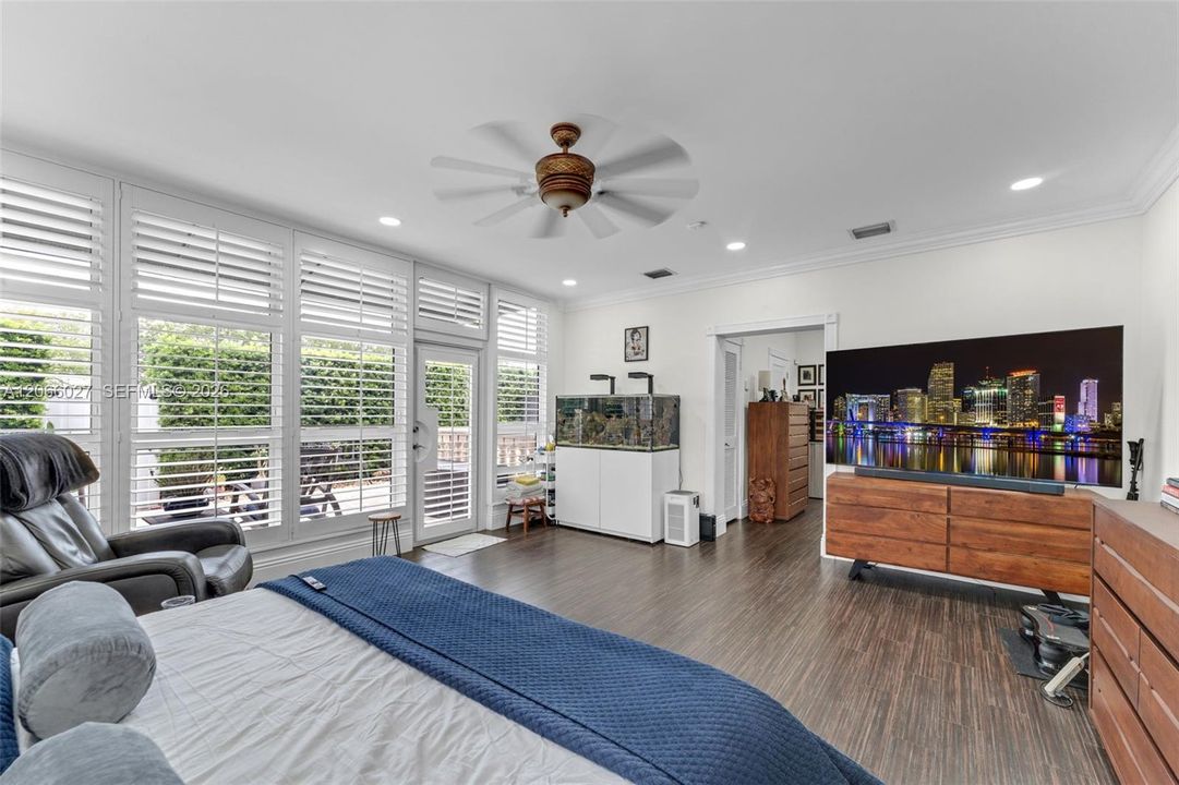 For Sale: $1,500,000 (4 beds, 3 baths, 3176 Square Feet)