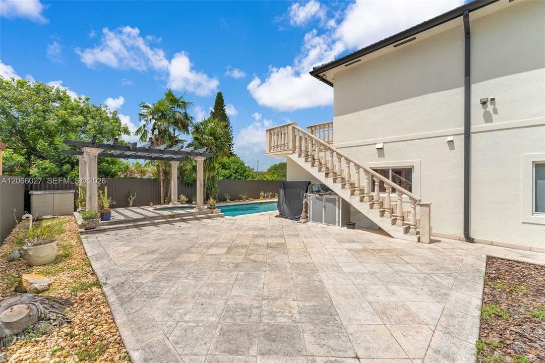 For Sale: $1,500,000 (4 beds, 3 baths, 3176 Square Feet)