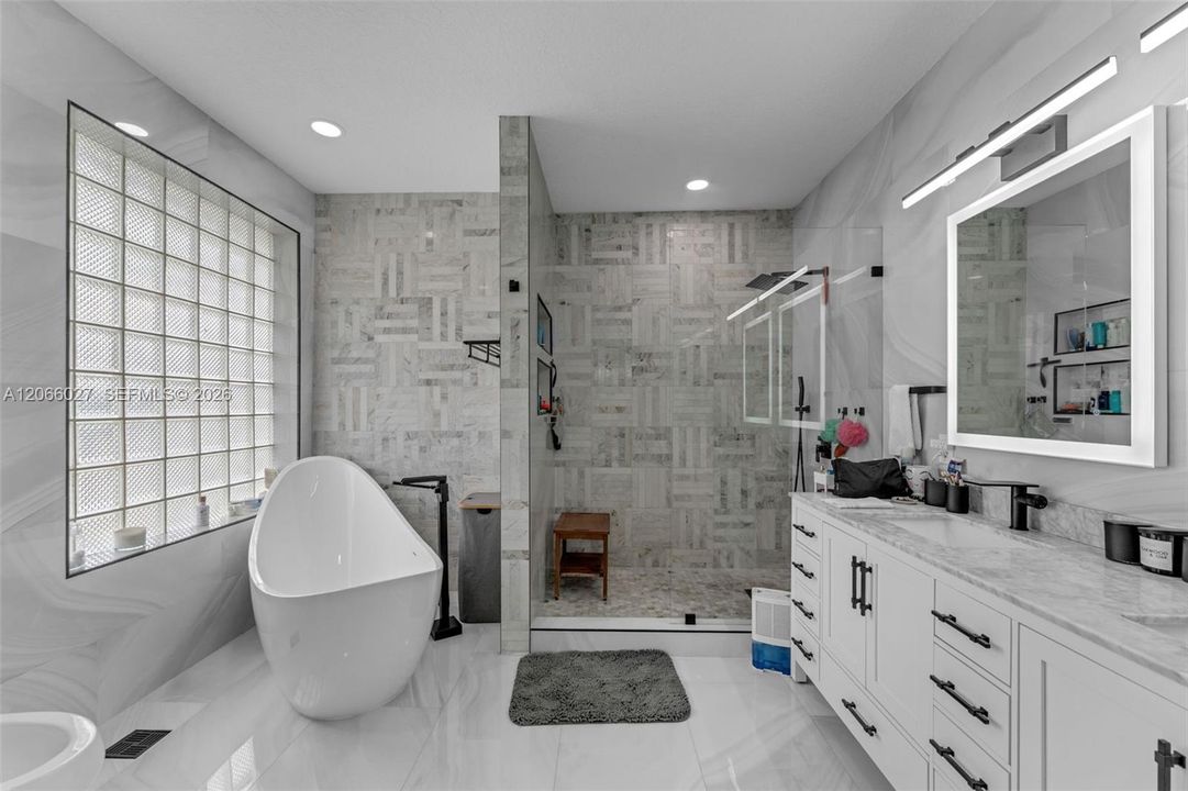 For Sale: $1,500,000 (4 beds, 3 baths, 3176 Square Feet)