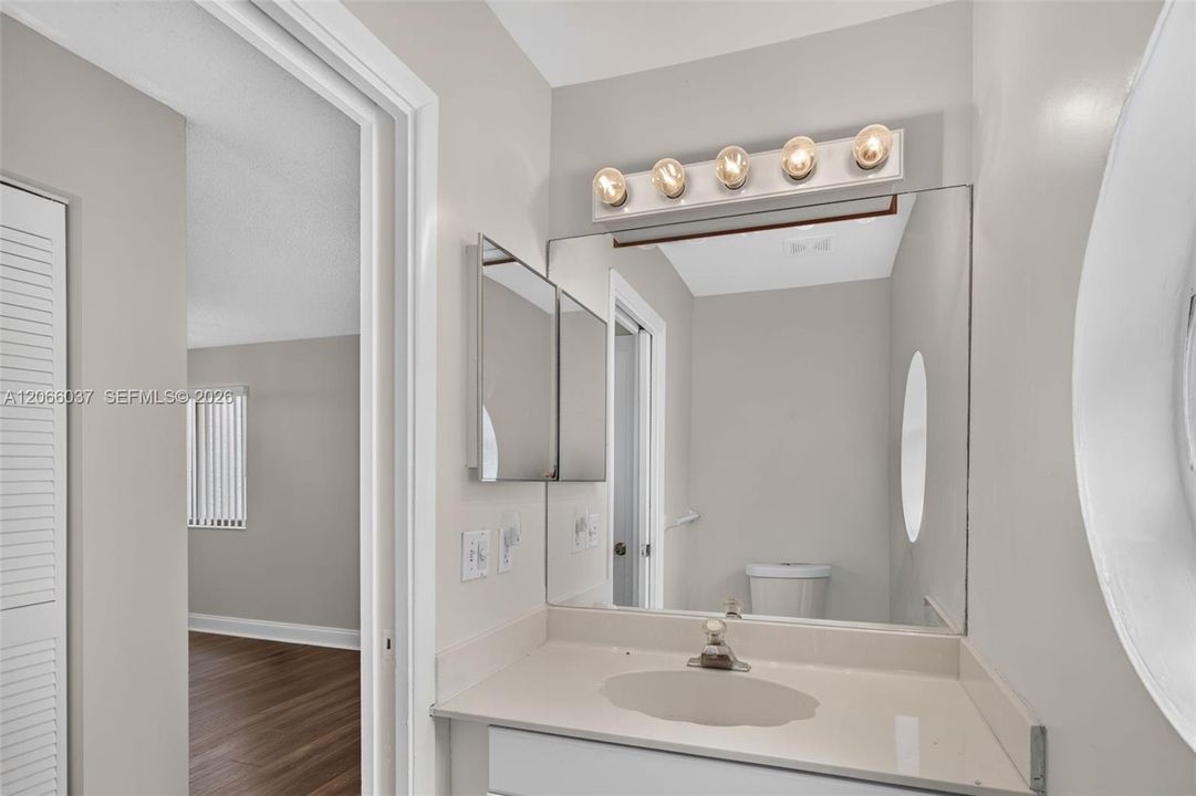 1/2 bathroom