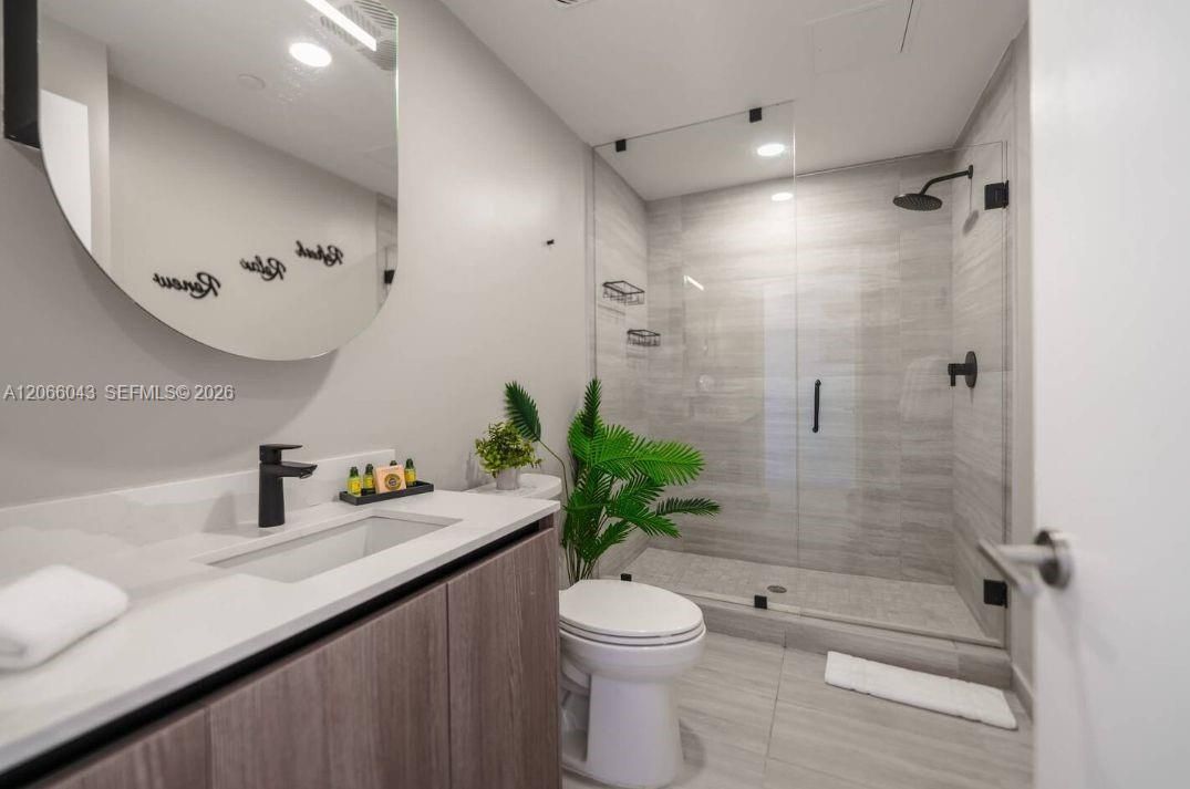 En Venta: $699,000 (1 camas, 1 baños, 425 Pies cuadrados)
