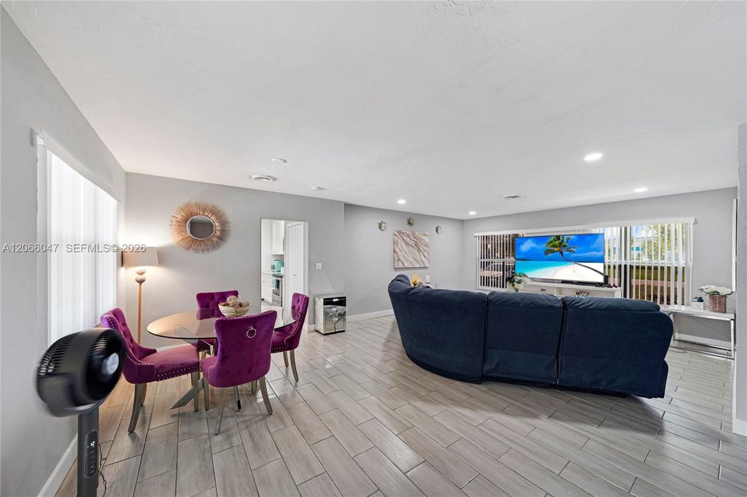 For Sale: $699,000 (3 beds, 2 baths, 1628 Square Feet)