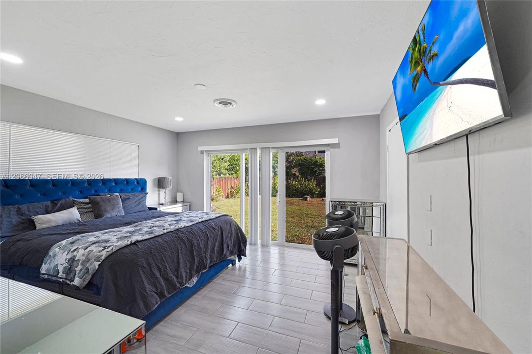 For Sale: $699,000 (3 beds, 2 baths, 1628 Square Feet)