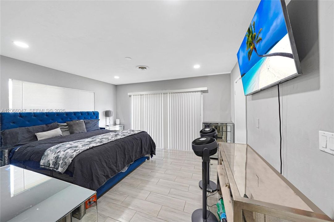For Sale: $699,000 (3 beds, 2 baths, 1628 Square Feet)